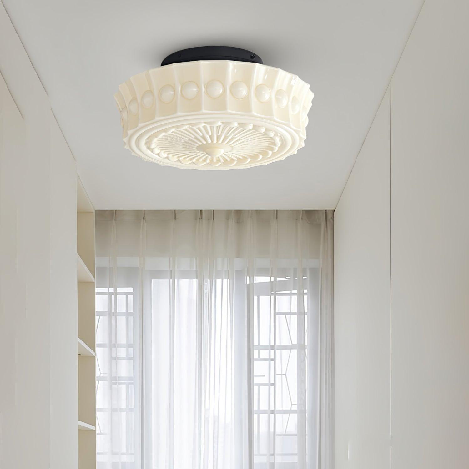 Lampa Sufitowa Retro z Ozdobnym Kloszem Szklanym