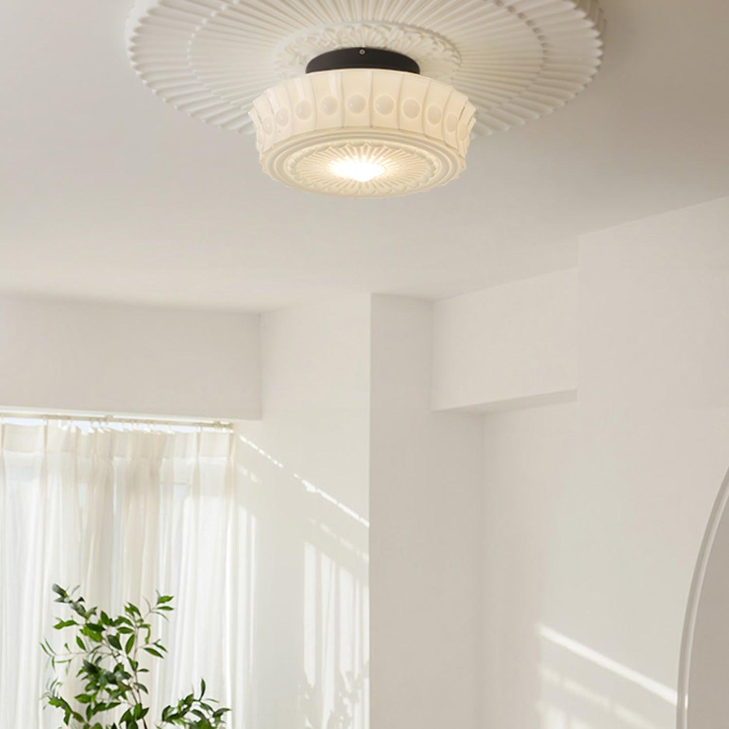 Lampa Sufitowa Retro z Ozdobnym Kloszem Szklanym