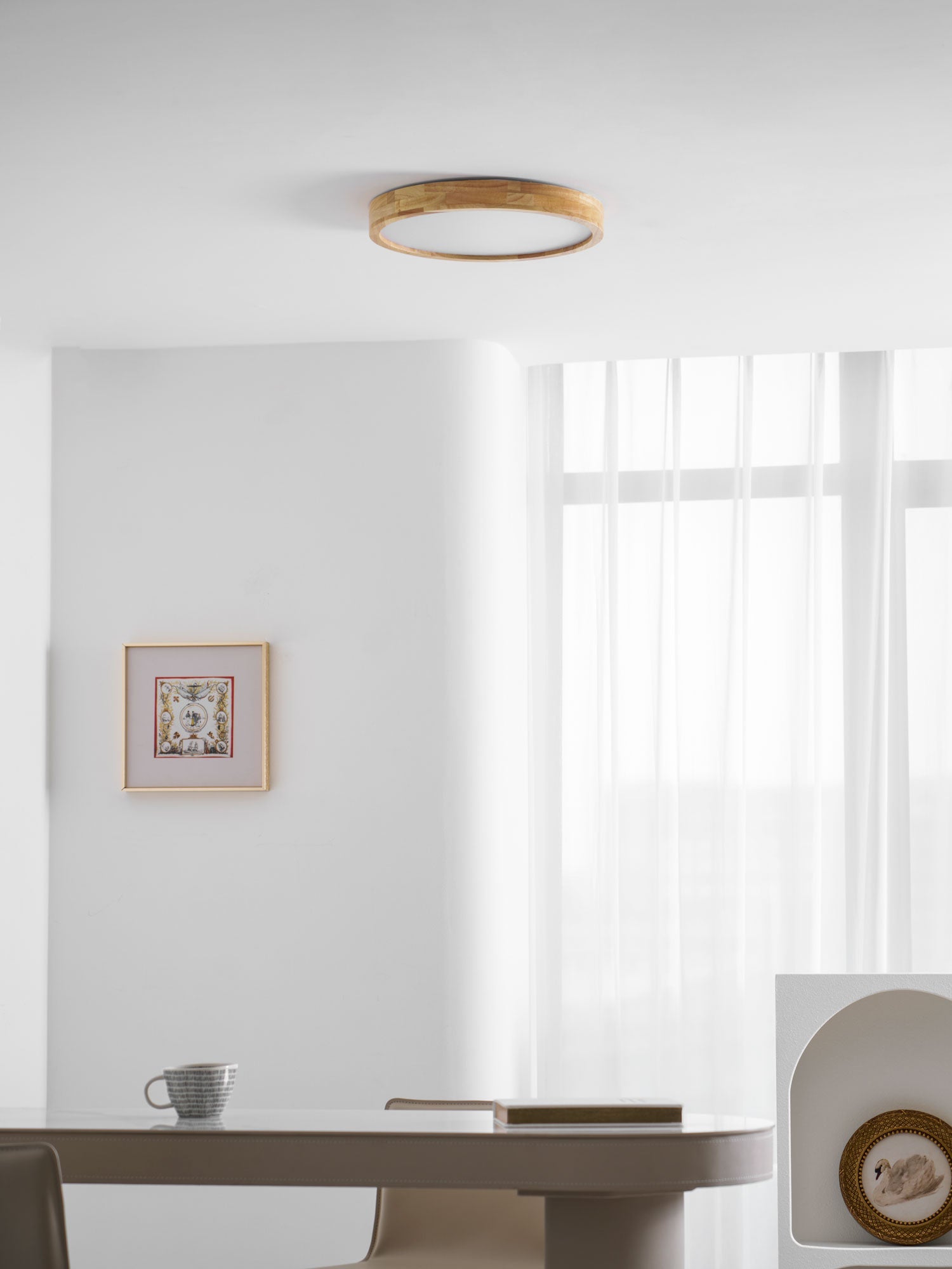 Lampa Sufitowa Skandynawska z Drewnianą Oprawą i Akrylowym Kloszem
