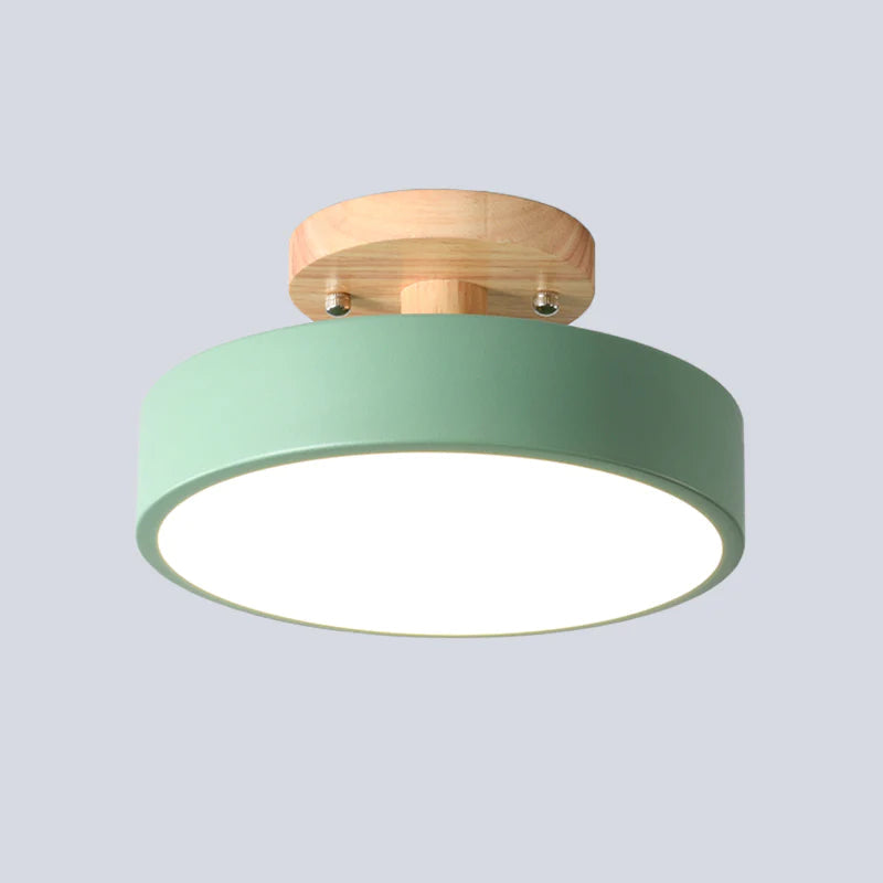 Lampa Sufitowa Skandynawska z Drewnianym Detalem i Okrągłym Kloszem