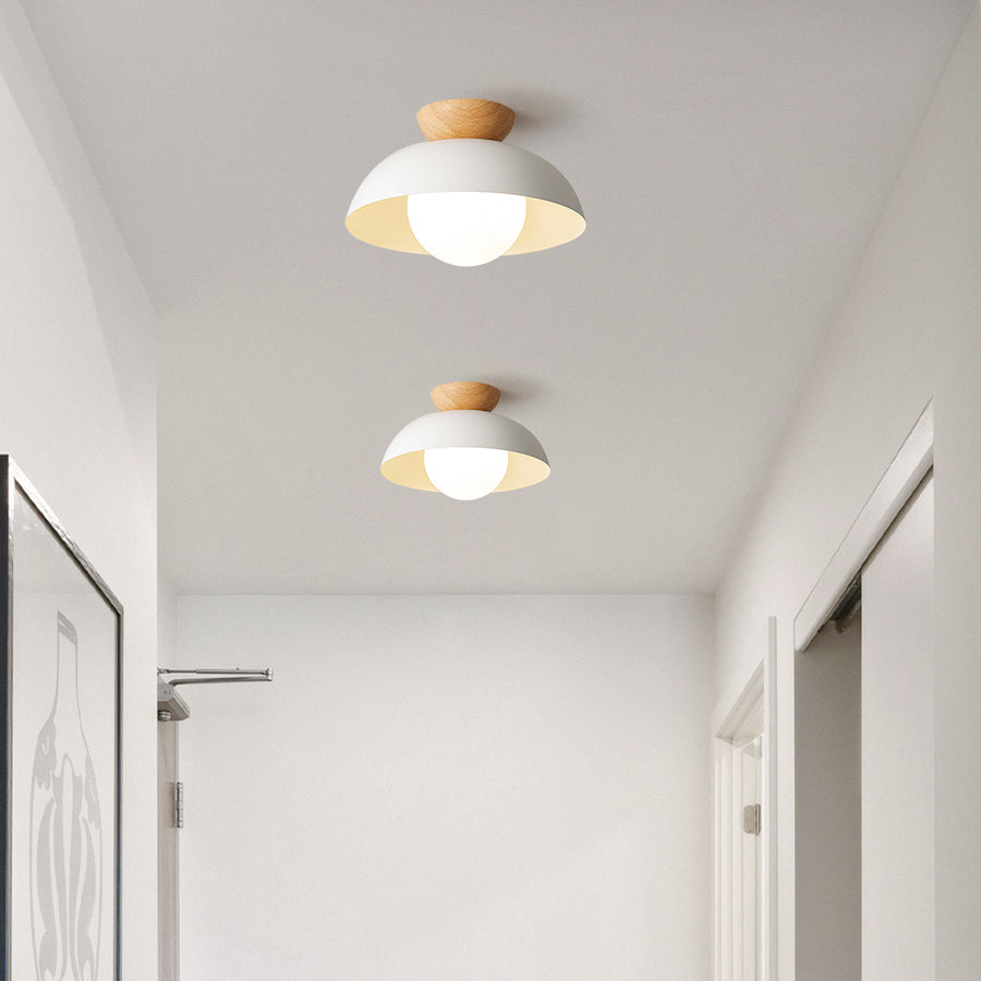 Lampa Sufitowa Skandynawska z Drewnianym Elementem i Kloszem Kulistym
