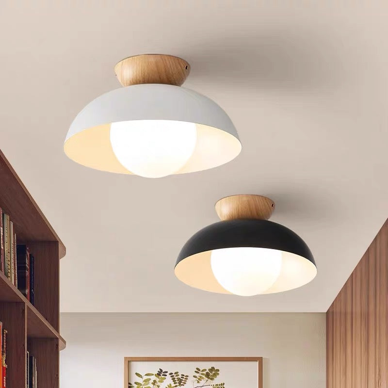 Lampa Sufitowa Skandynawska z Drewnianym Elementem i Kloszem Kulistym