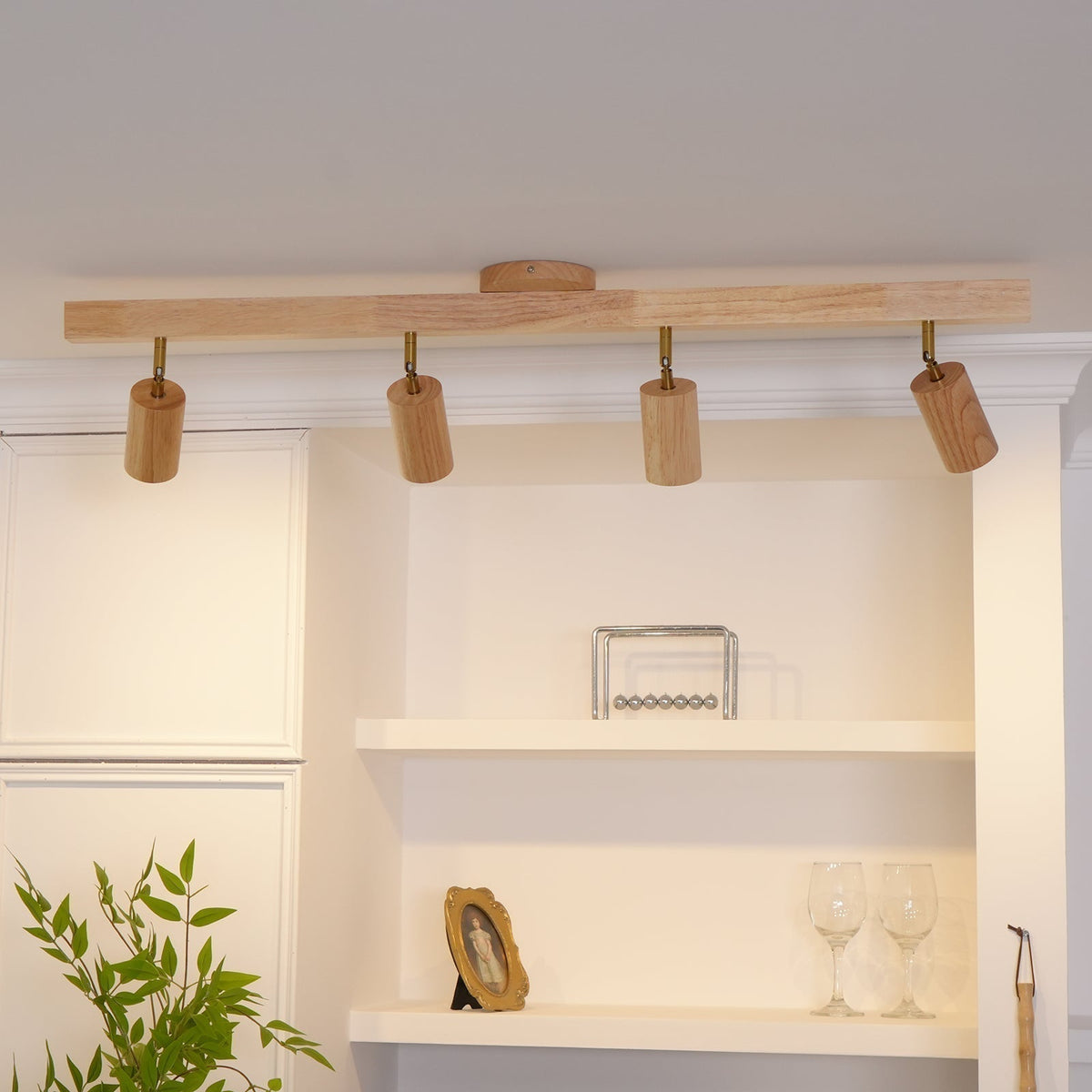 Lampa Sufitowa Skandynawska z Obrotowymi Spotami na Listwie