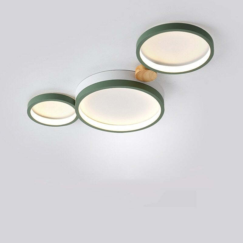 Lampa Sufitowa Skandynawska z Okrągłymi Kloszami i Drewnianymi Łącznikami