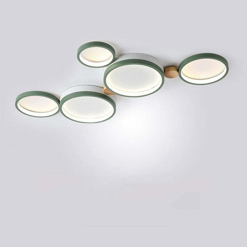 Lampa Sufitowa Skandynawska z Okrągłymi Kloszami i Drewnianymi Łącznikami
