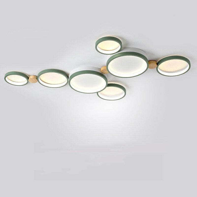 Lampa Sufitowa Skandynawska z Okrągłymi Kloszami i Drewnianymi Łącznikami