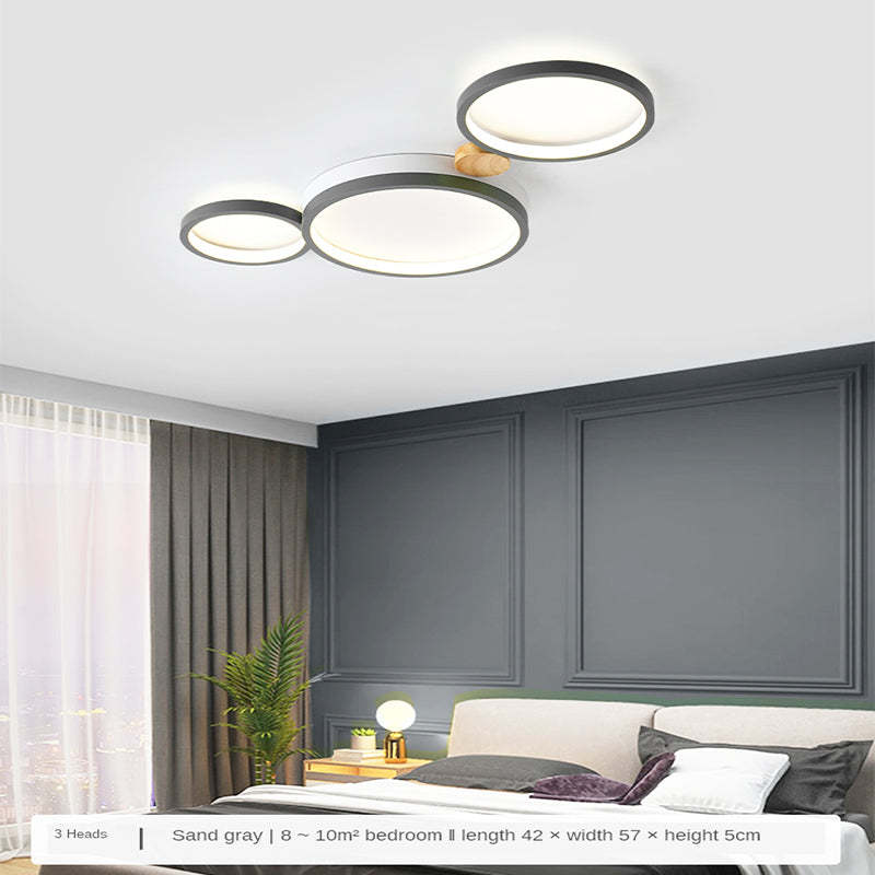 Lampa Sufitowa Skandynawska z Okrągłymi Kloszami i Drewnianymi Łącznikami