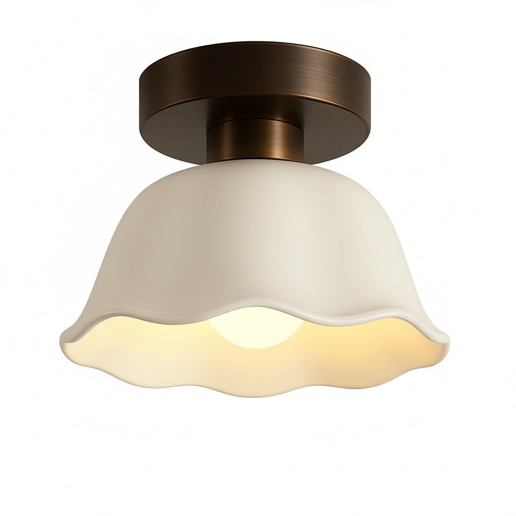 Lampa Sufitowa Vintage z Falowanym Kloszem i Oprawką E27