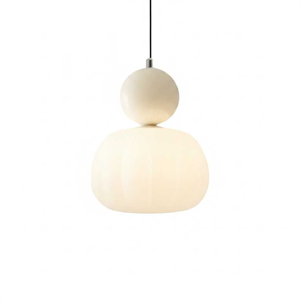 Lampa Wisząca Art Deco z Kulistym Detalem i Mlecznym Kloszem