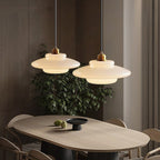 Lampa Wisząca Art Deco ze Szklanym Kloszem i Mosiężnym Wykończeniem