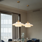 Lampa Wisząca Art Deco ze Szklanym Kloszem i Mosiężnym Wykończeniem