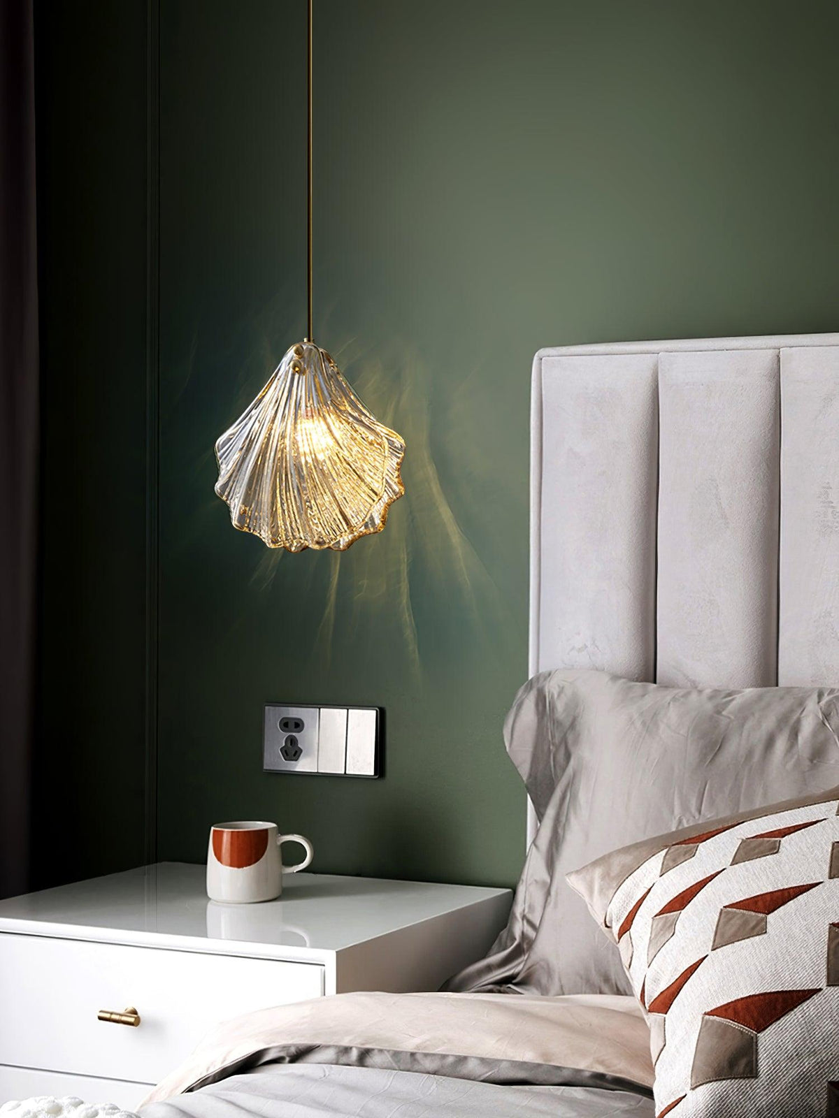 Lampa Wisząca Art Deco ze Szklanym Kloszem w Kształcie Muszli