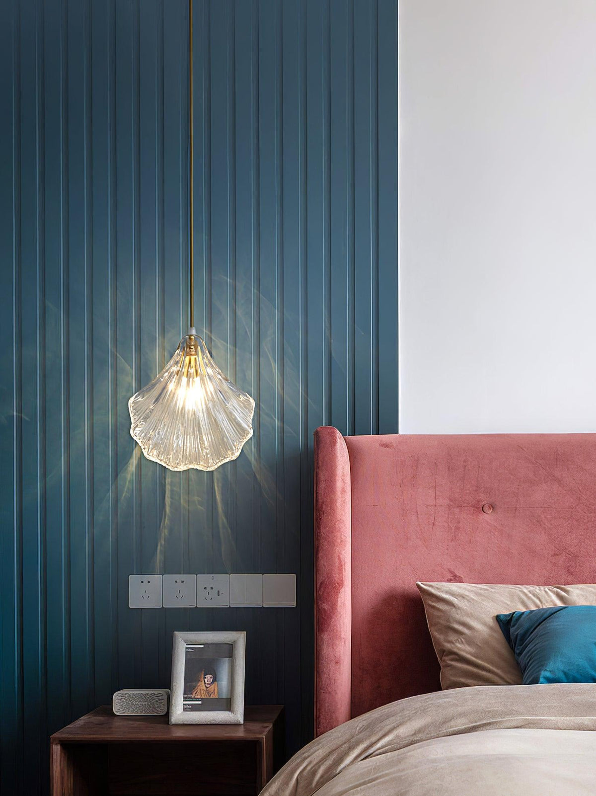 Lampa Wisząca Art Deco ze Szklanym Kloszem w Kształcie Muszli