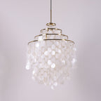 Lampa Wisząca Boho z Dyskami z Muszli na Metalowej Ramie