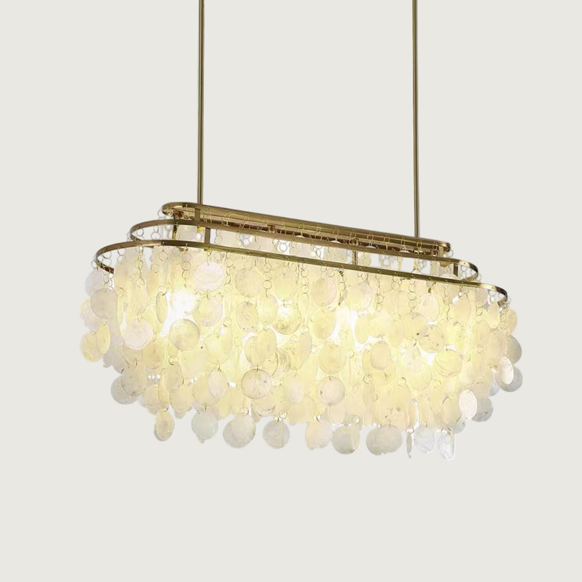 Lampa Wisząca Boho z Dyskami z Muszli na Metalowej Ramie