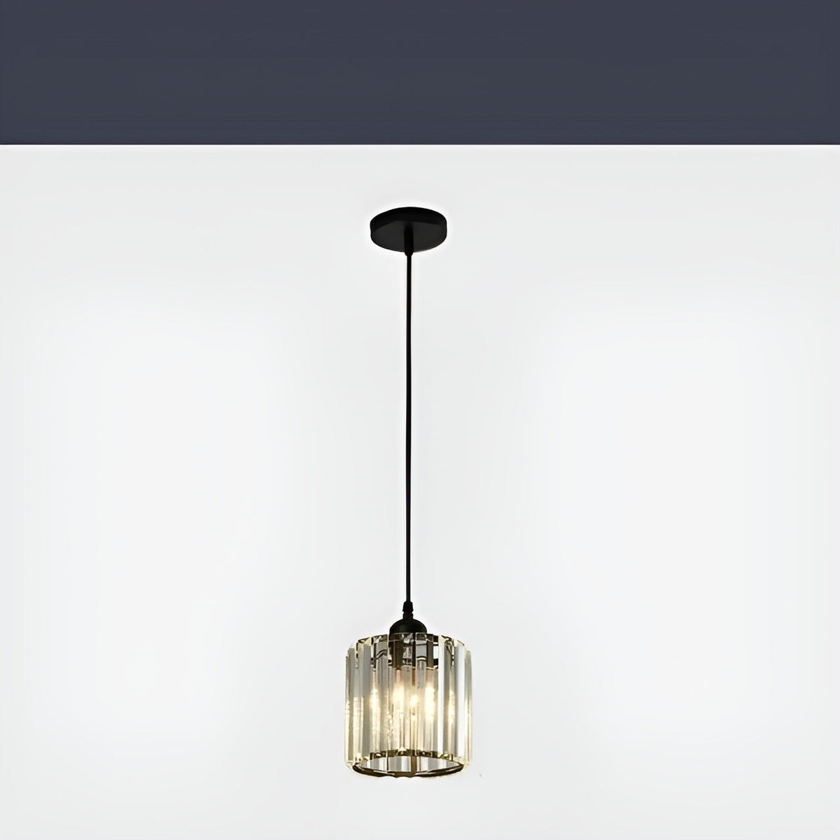 Lampa Wisząca Glamour z Kryształowym Kloszem i Regulowaną Wysokością