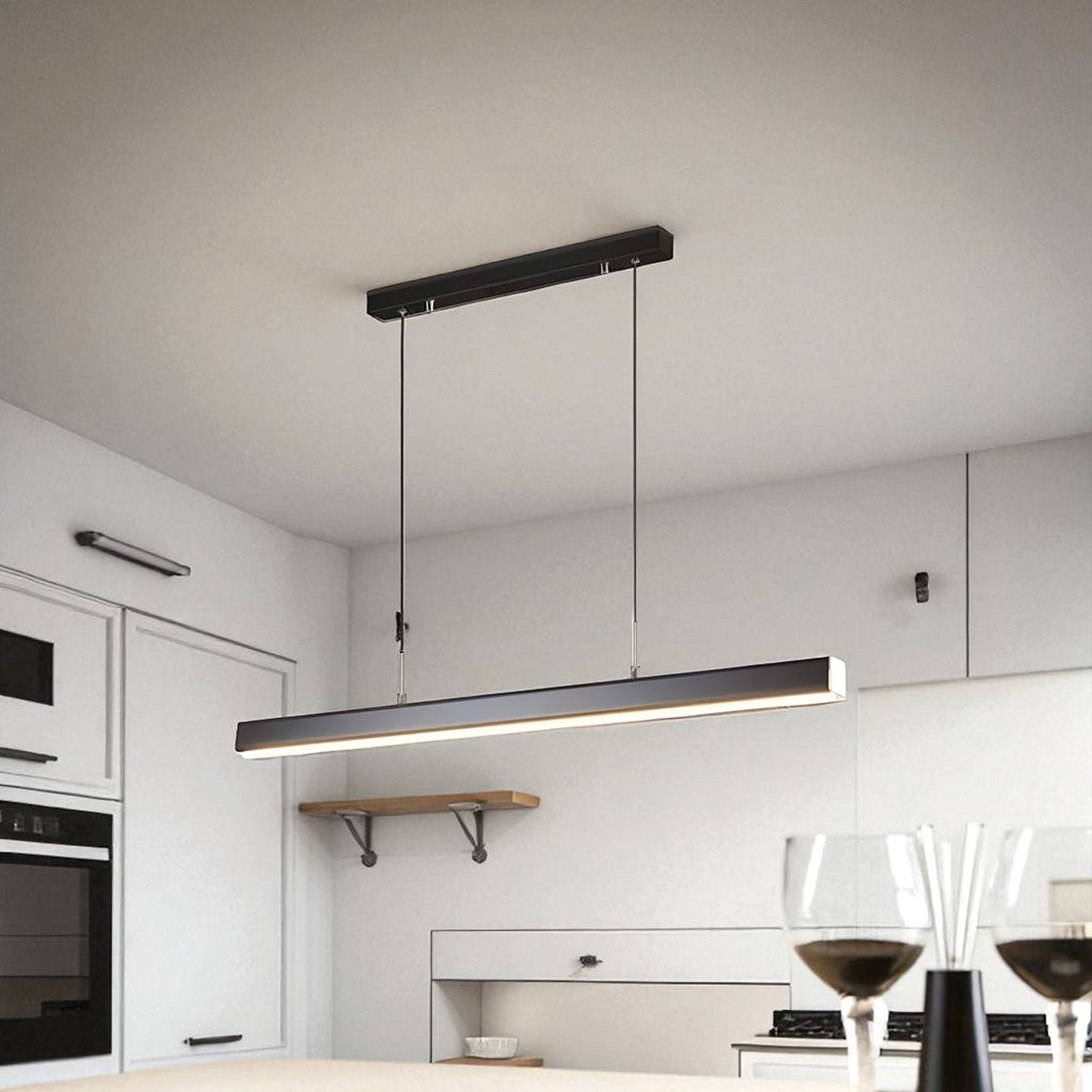 Lampa Wisząca Industrialna z Liniowym Kloszem i Zintegrowanym LED