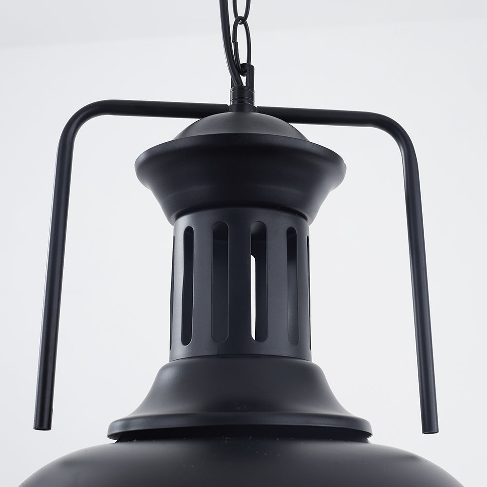 Lampa Wisząca Industrialna z Metalowym Kloszem w Kształcie Kopuły