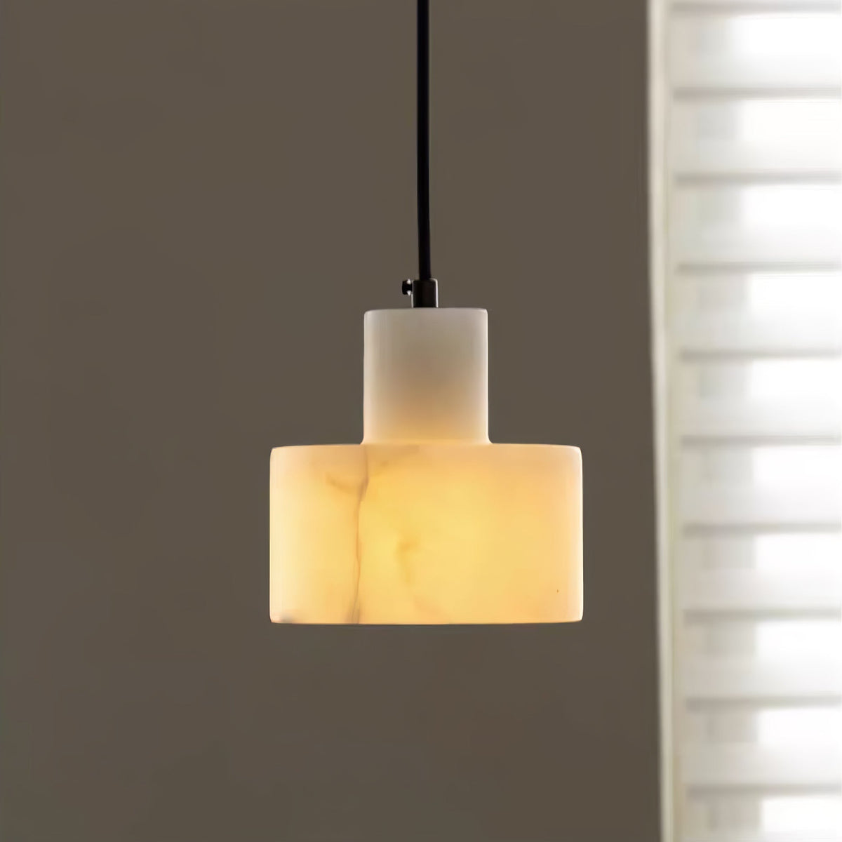 Lampa Wisząca Minimalistyczna z Alabastru z Podwójnym Cylindrem ##POS:39##