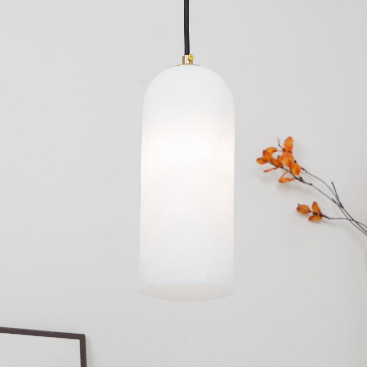 Lampa Wisząca Minimalistyczna z Kloszem Cylindrycznym z Alabastru