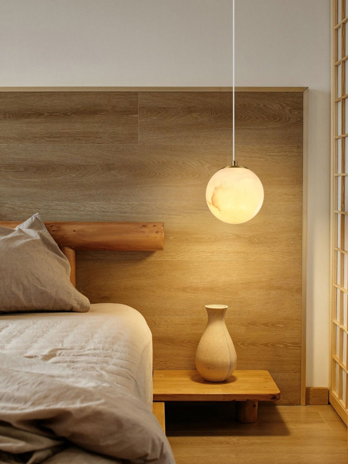 Lampa Wisząca Minimalistyczna z Kloszem w Kształcie Kuli z Alabastru ##POS:27##