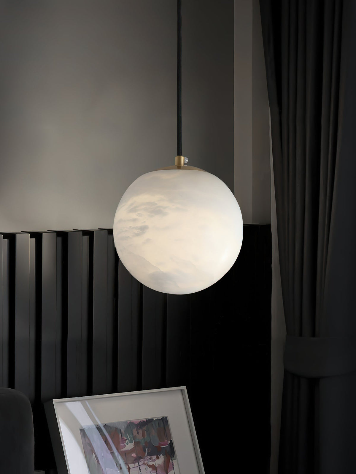 Lampa Wisząca Minimalistyczna z Kloszem w Kształcie Kuli z Alabastru ##POS:6##