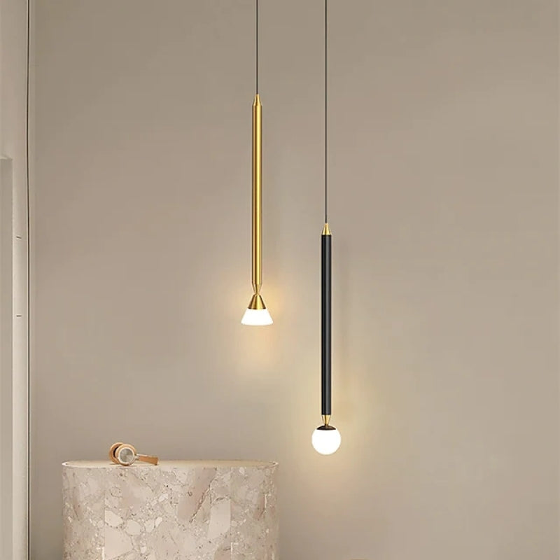 Lampa Wisząca Minimalistyczna z Mlecznym Kloszem i Regulowanym Zwisem