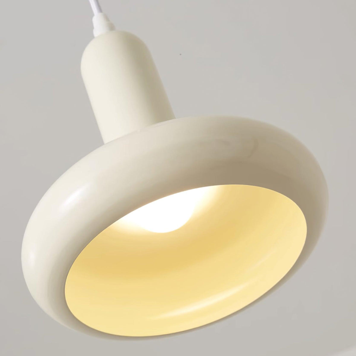 Lampa Wisząca Minimalistyczna z Okrągłą Kapsułową Kloszem ##POS:12##