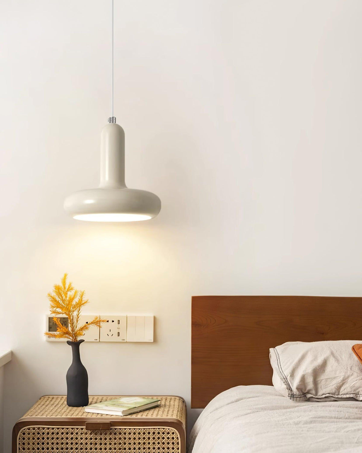 Lampa Wisząca Minimalistyczna z Okrągłą Kapsułową Kloszem ##POS:17##