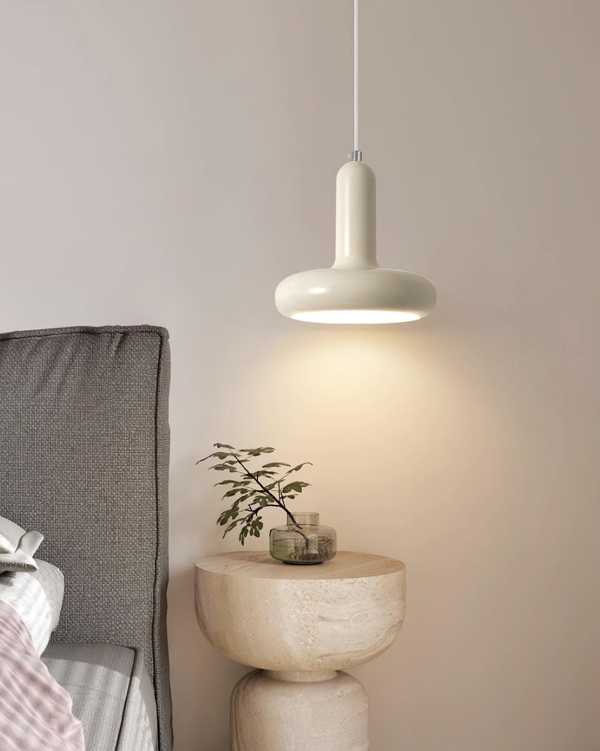 Lampa Wisząca Minimalistyczna z Okrągłą Kapsułową Kloszem