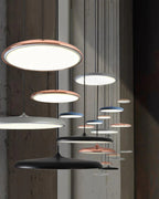 Lampa Wisząca Minimalistyczna z Okrągłym Kloszem i Wbudowanym Źródłem Światła