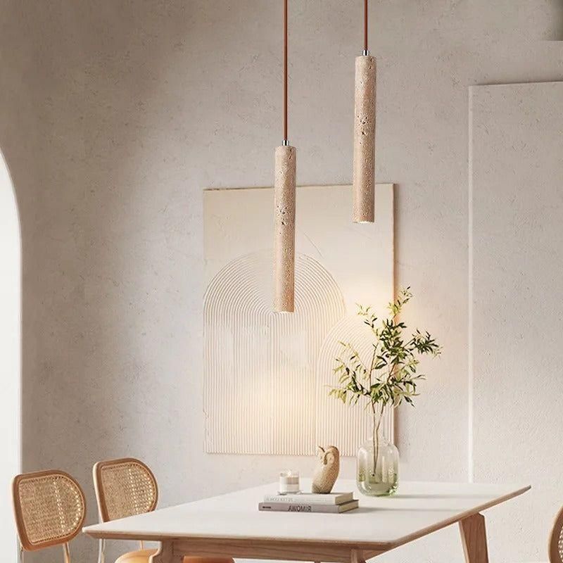 Lampa Wisząca Minimalistyczna z Trawertyn Wabi-Sabi ze Smukłym Cylindrycznym Kloszem