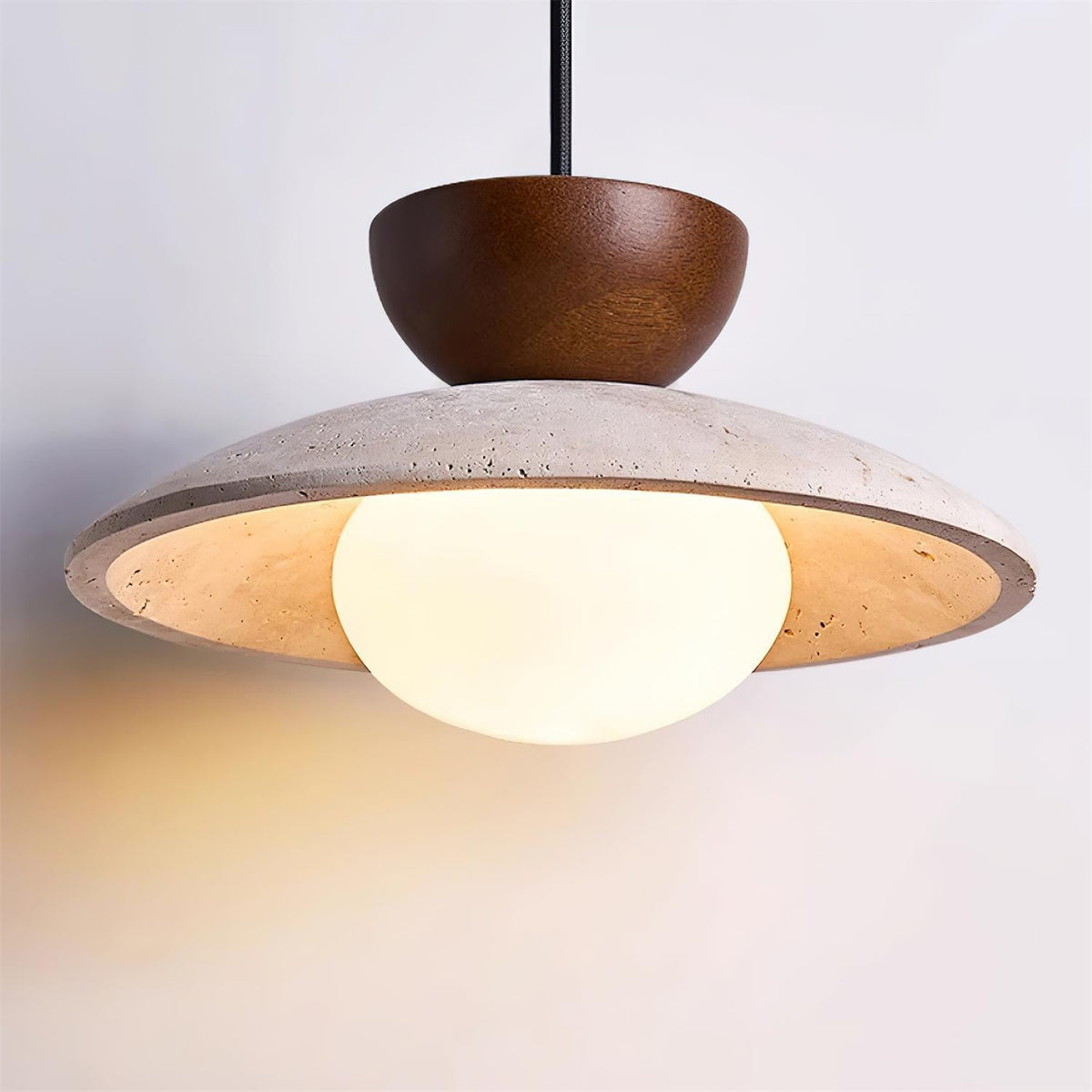 Lampa Wisząca Minimalistyczna z Trawertynem i Szklanym Kloszem