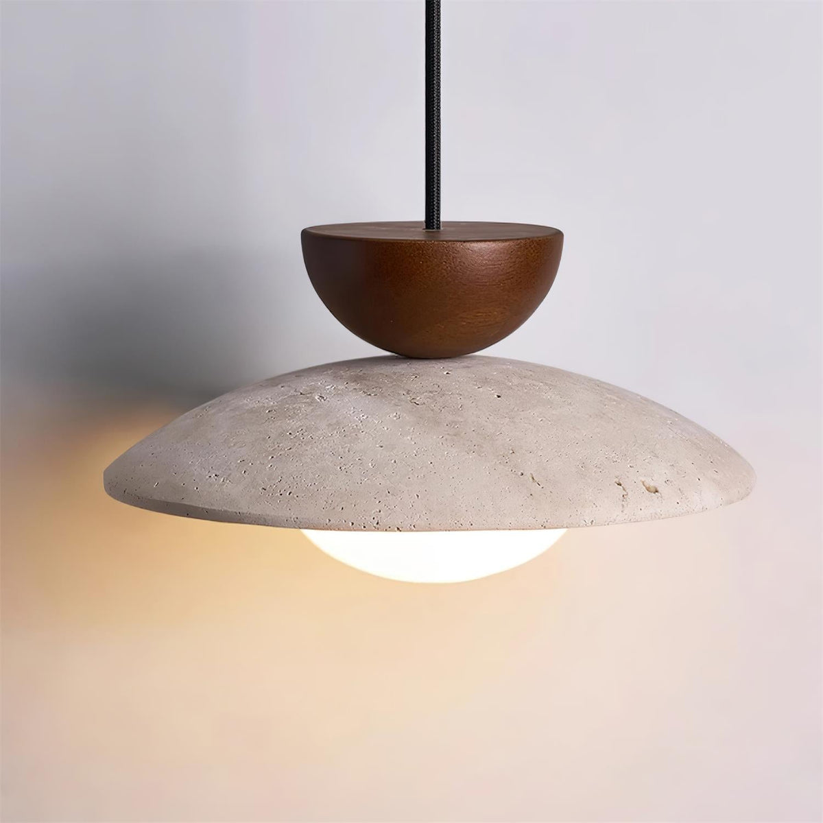 Lampa Wisząca Minimalistyczna z Trawertynem i Szklanym Kloszem