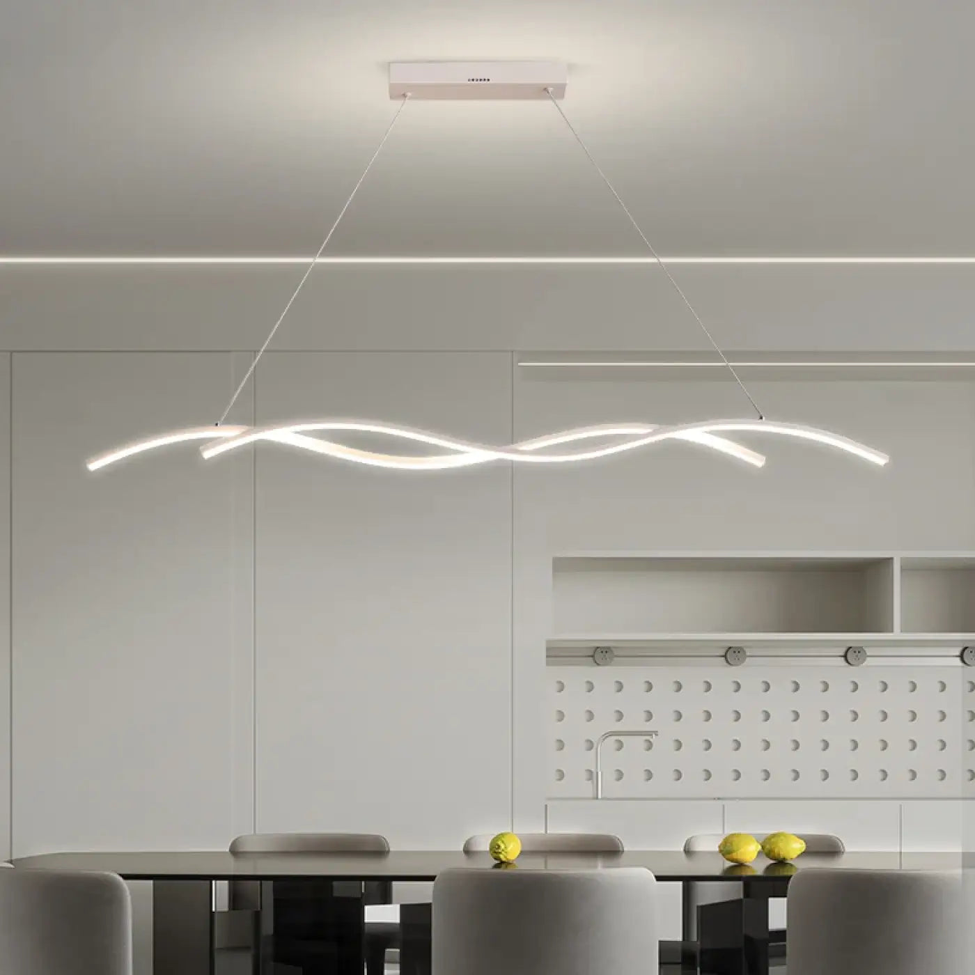 Lampa Wisząca Minimalistyczna z Zintegrowanym Oświetleniem w Kształcie Fali