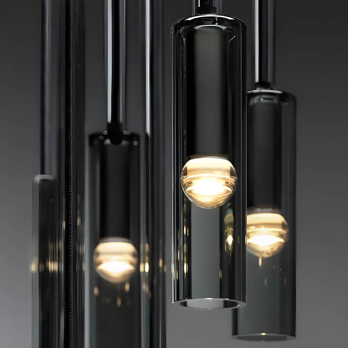 Lampa Wisząca Minimalistyczna ze Szklanym Kloszem Cylindrycznym