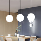 Lampa Wisząca Minimalistyczna ze Szklanym Kloszem Kulistym