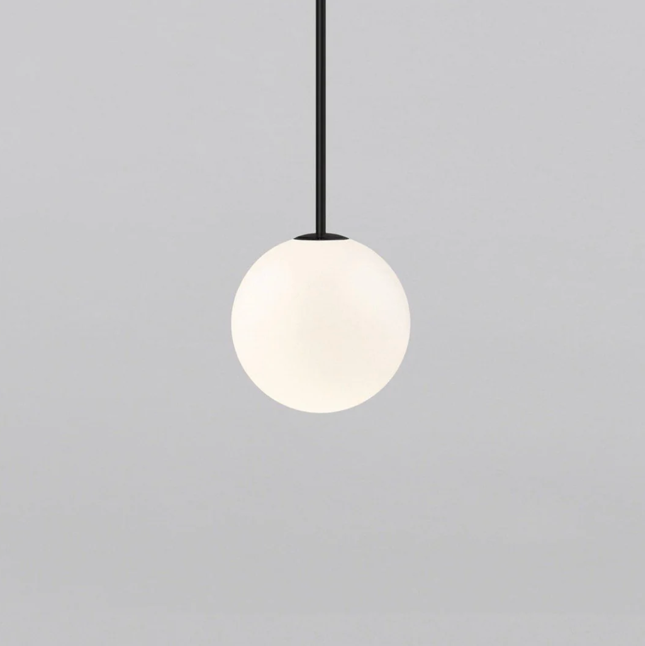Lampa Wisząca Minimalistyczna ze Szklanym Kloszem w Kształcie Kuli