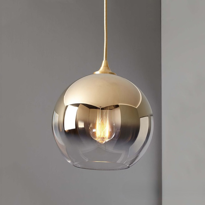Lampa Wisząca Modern ze Szklaną Kulą i Gradientowym Kloszem