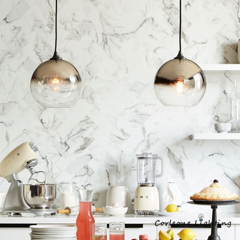 Lampa Wisząca Modern ze Szklaną Kulą i Gradientowym Kloszem