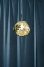 Lampa Wisząca Modern ze Szklanym Kloszem w Kształcie Lawy