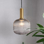 Lampa Wisząca Modernistyczna z Żebrowanym Kloszem Szklanym