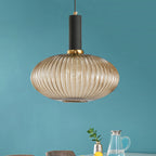 Lampa Wisząca Modernistyczna z Żebrowanym Kloszem Szklanym