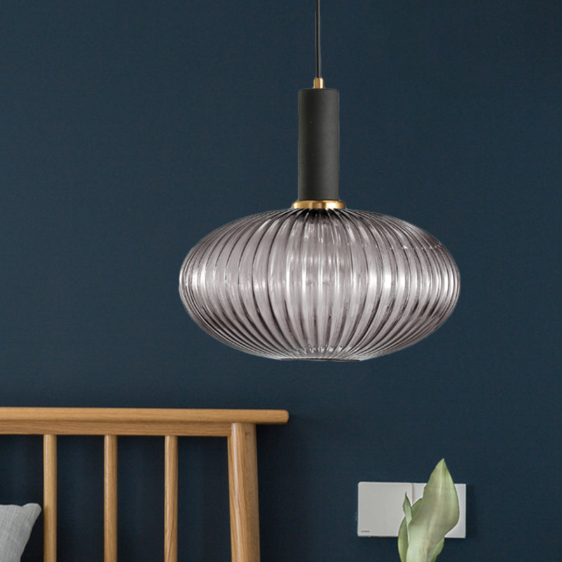 Lampa Wisząca Modernistyczna z Żebrowanym Kloszem Szklanym