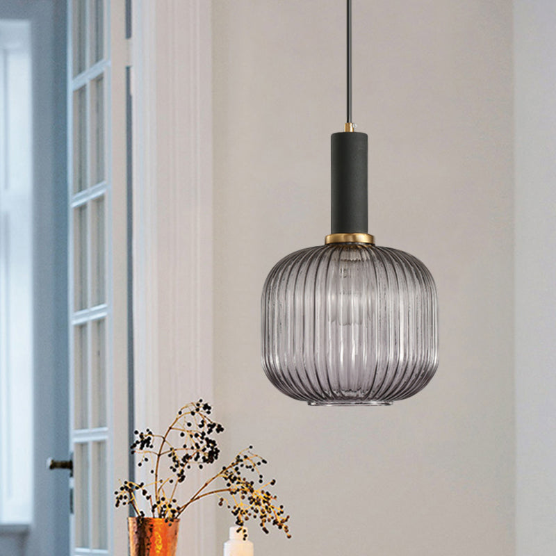 Lampa Wisząca Modernistyczna z Żebrowanym Kloszem Szklanym