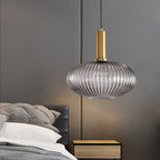Lampa Wisząca Modernistyczna z Żebrowanym Kloszem Szklanym