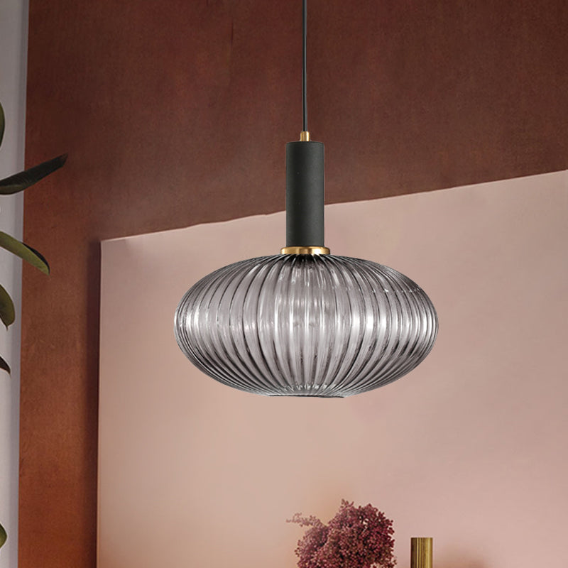 Lampa Wisząca Modernistyczna z Żebrowanym Kloszem Szklanym