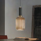 Lampa Wisząca Modernistyczna z Żebrowanym Kloszem Szklanym
