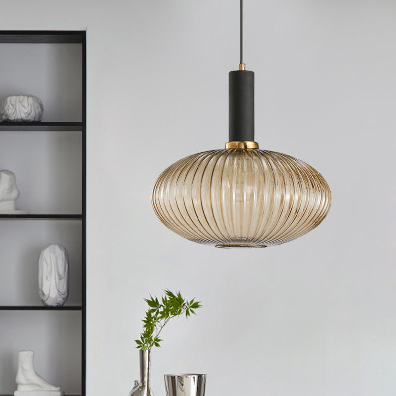 Lampa Wisząca Modernistyczna z Żebrowanym Kloszem Szklanym