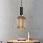 Lampa Wisząca Modernistyczna z Żebrowanym Kloszem Szklanym